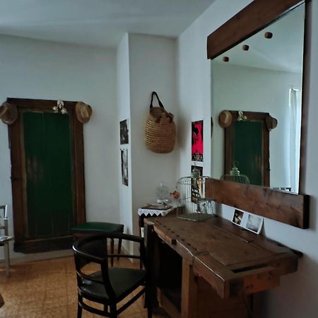 B&B Lamagia Di Corte Moronati 시르미오네 외부 사진