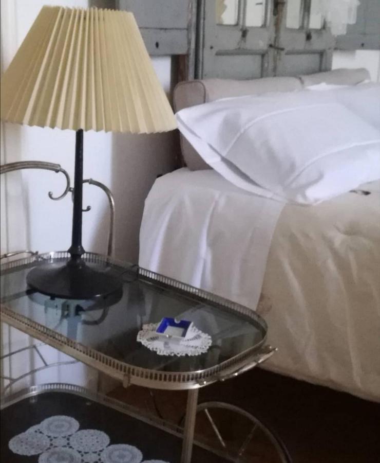 B&B Lamagia Di Corte Moronati 시르미오네 외부 사진