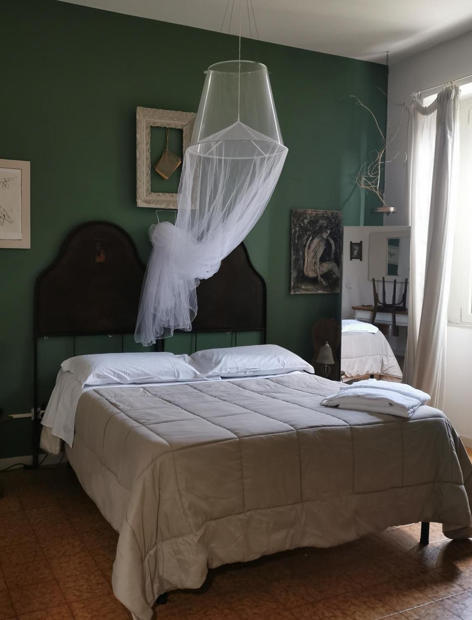 B&B Lamagia Di Corte Moronati 시르미오네 외부 사진