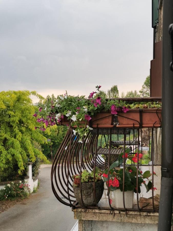 B&B Lamagia Di Corte Moronati 시르미오네 외부 사진