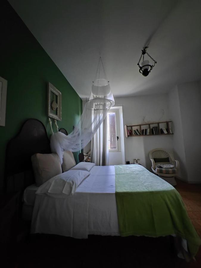 B&B Lamagia Di Corte Moronati 시르미오네 외부 사진