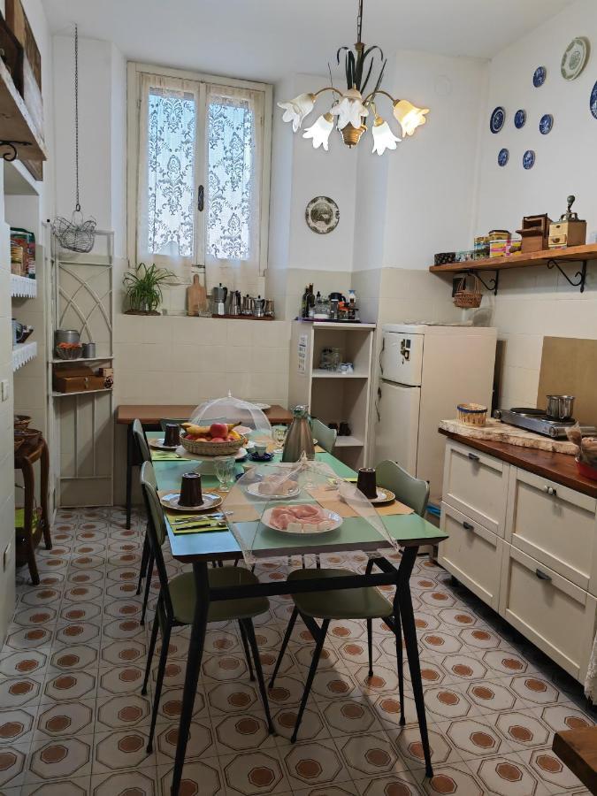 B&B Lamagia Di Corte Moronati 시르미오네 외부 사진