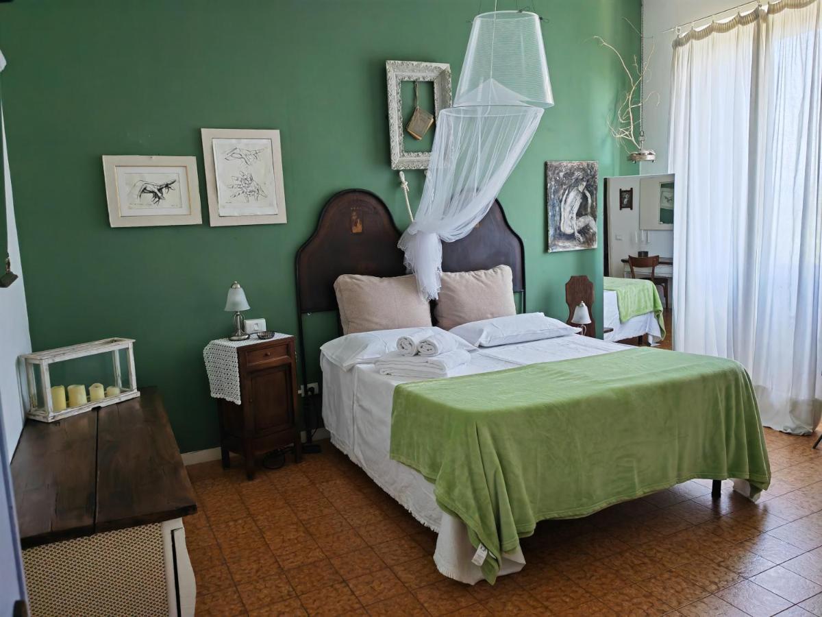 B&B Lamagia Di Corte Moronati 시르미오네 외부 사진