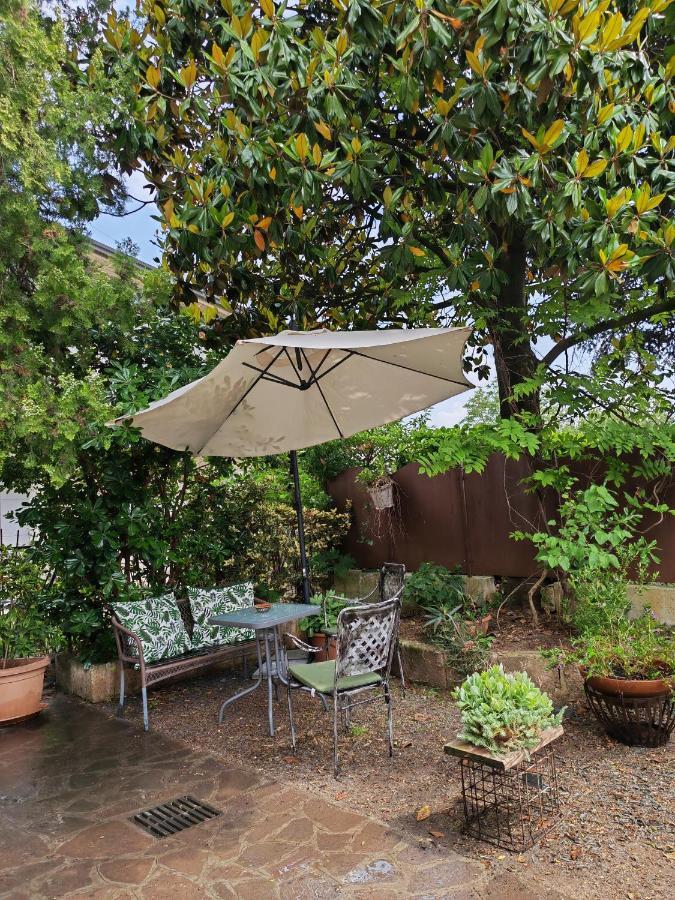 B&B Lamagia Di Corte Moronati 시르미오네 외부 사진