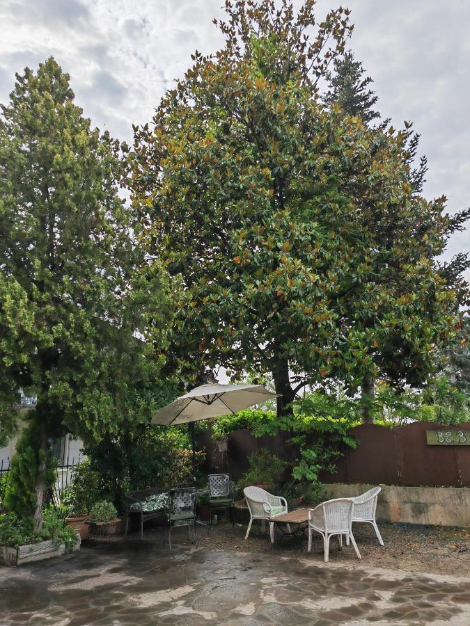 B&B Lamagia Di Corte Moronati 시르미오네 외부 사진