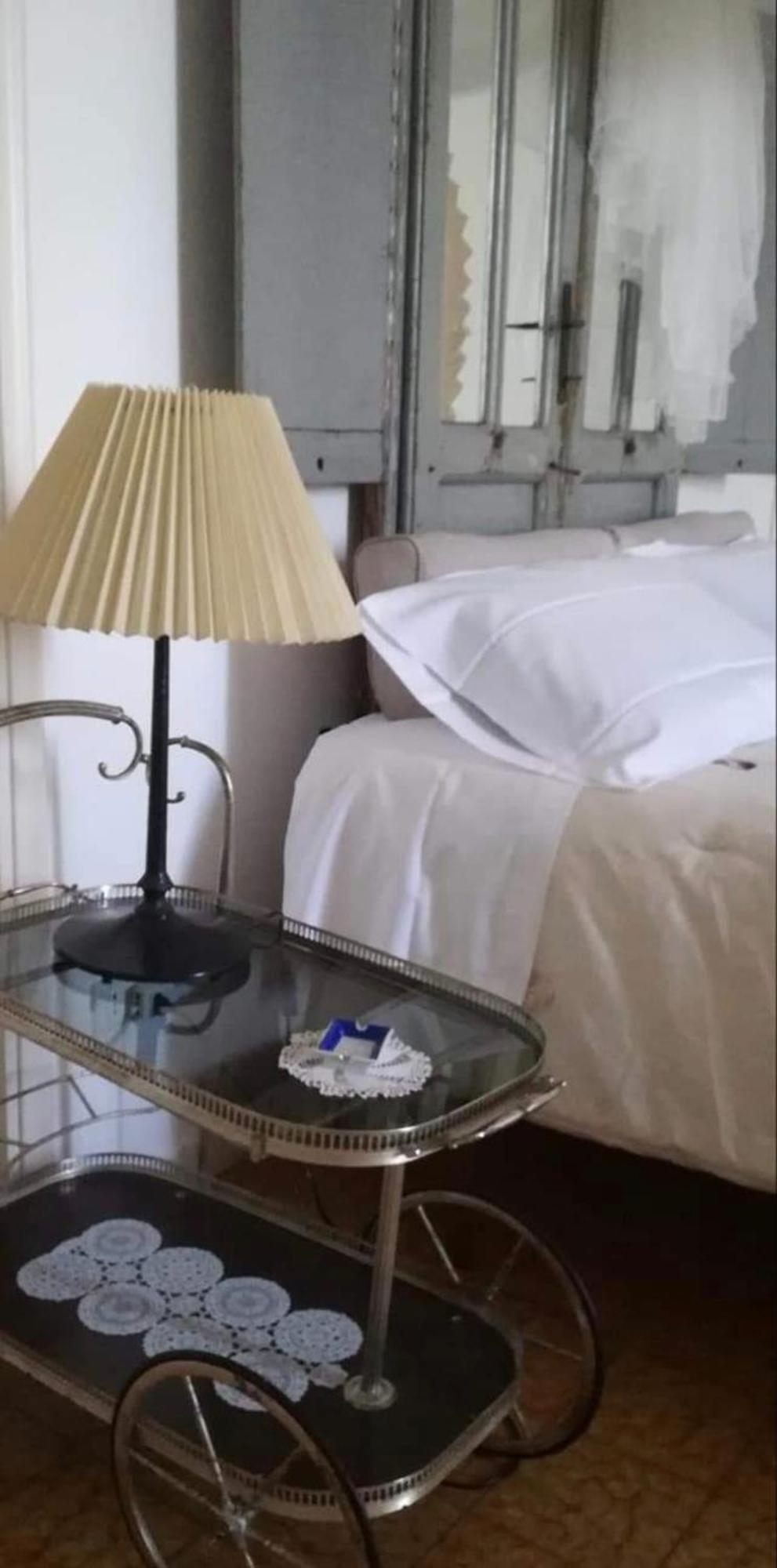 B&B Lamagia Di Corte Moronati 시르미오네 외부 사진